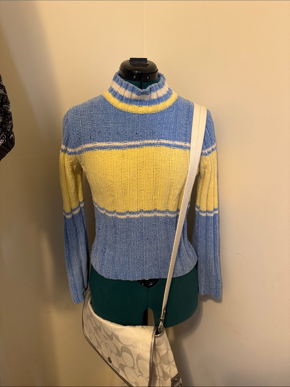 Y2K knit sweater in blue and yellow
